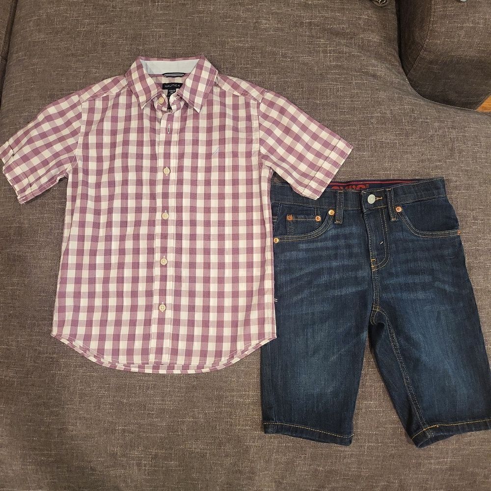NWOT BUNDLED 1 Nautica short sleeve button down & 1 pair of jeans shorts Levi's